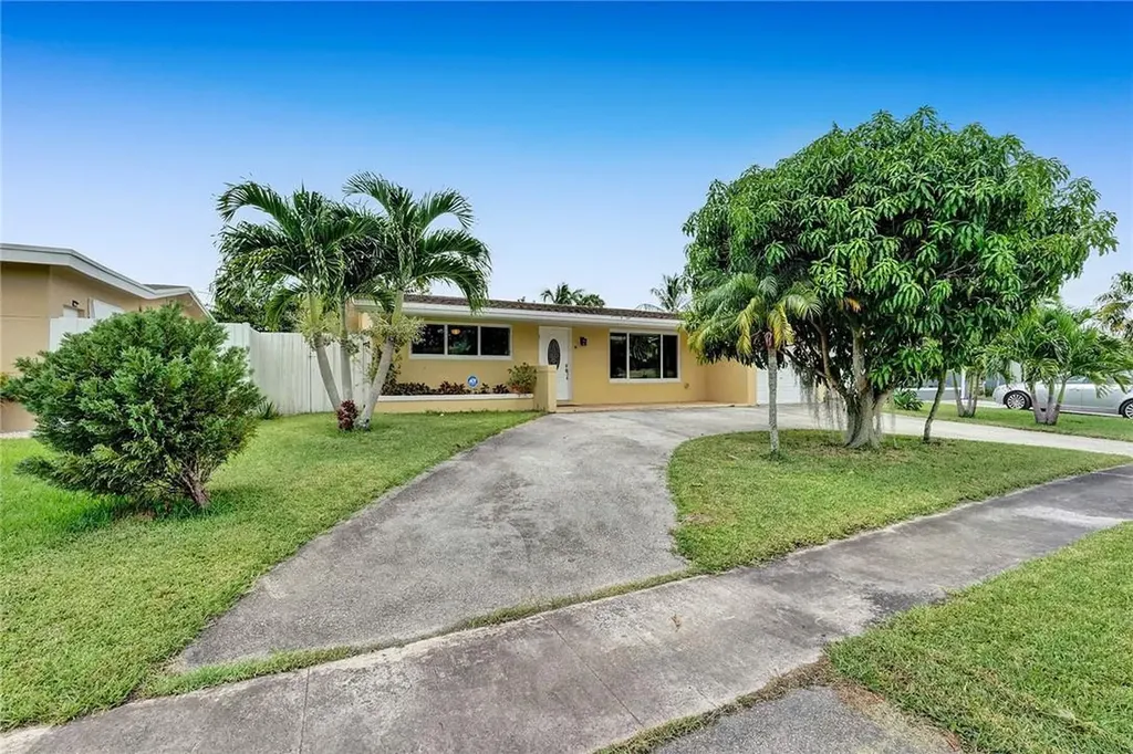 8370 NW 29th Street Sunrise FL 33322