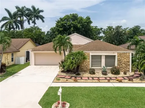 21308 Summertrace Circle Boca Raton FL 33428