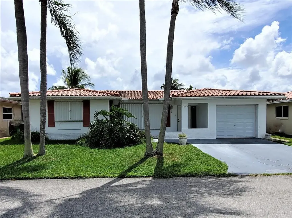 4916 NW 49th Road Tamarac FL 33319