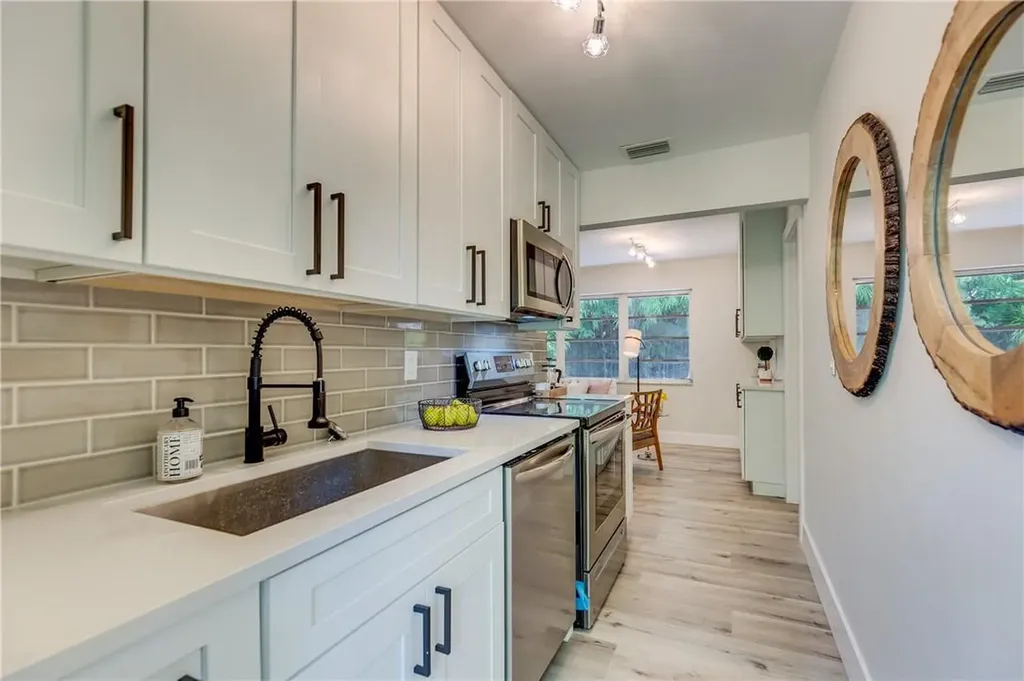 1613 NE 25th Street Wilton Manors FL 33305