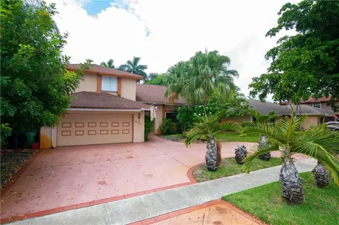 10000 SW 6th Court Pembroke Pines FL 33025