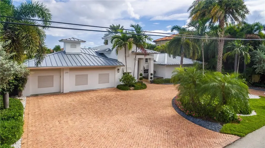 2315 NE 25th Street Lighthouse Point FL 33064