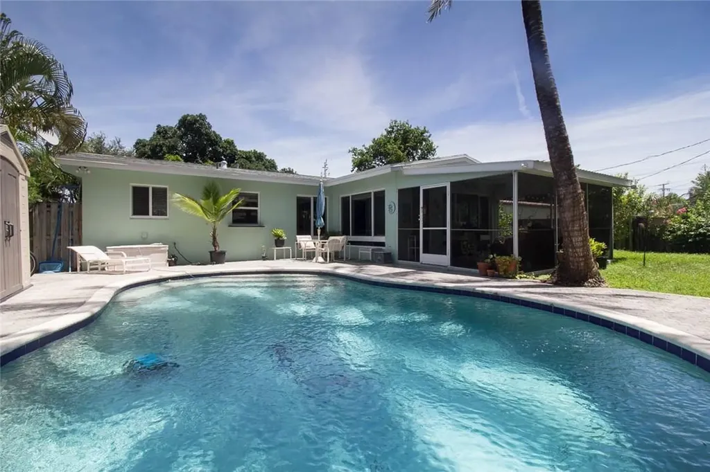 913 NE 26th Avenue Pompano Beach FL 33062