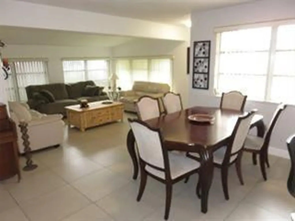 7771 NW 13th Street Pembroke Pines FL 33024