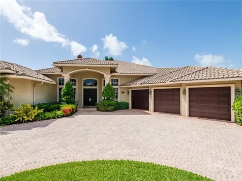 2412 NE 27th Street Lighthouse Point FL 33064