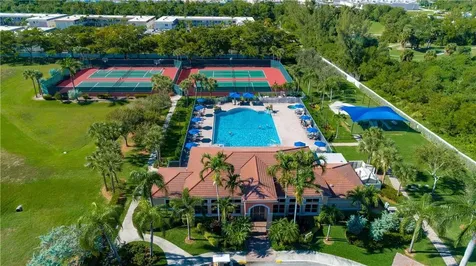 1530 Seagrape Way Hollywood FL 33019