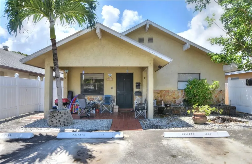 1008 NE 33rd Street Oakland Park FL 33334
