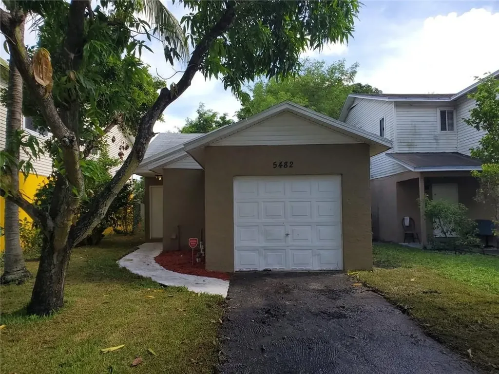 5482 NW 23rd Street Lauderhill FL 33313