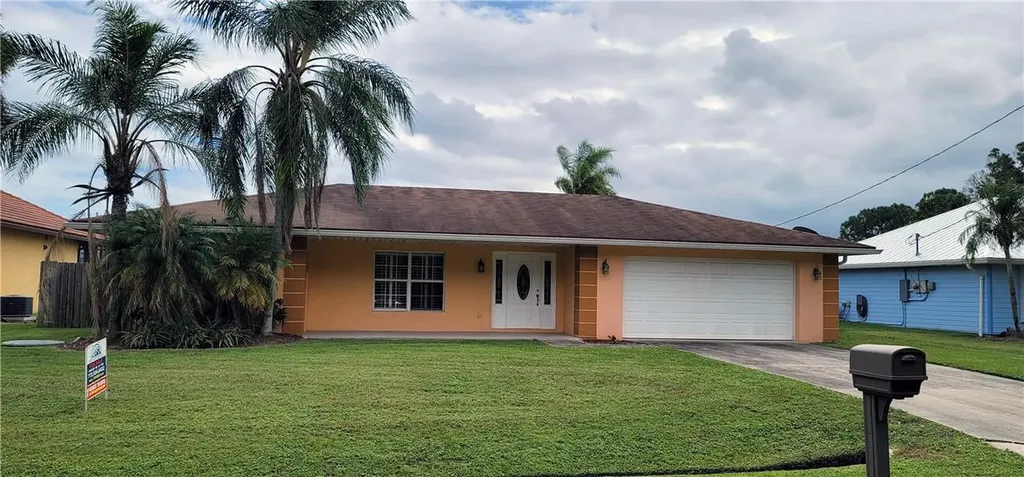 118 NE Twylite Terrace Port St Lucie FL 34983