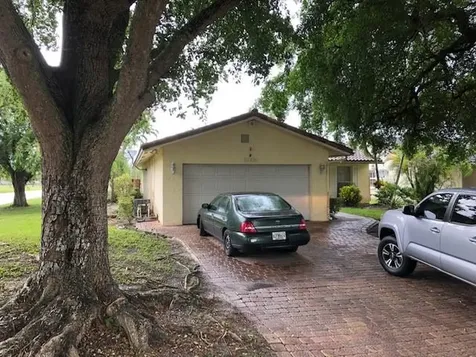 8899 NW 21st Court Coral Springs FL 33071