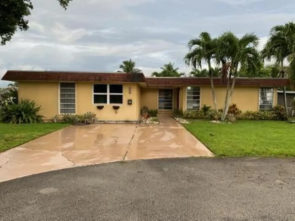 7001 NW 63rd Street Tamarac FL 33321