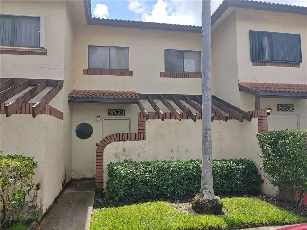 8854 NW 48th Street Sunrise FL 33351
