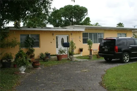 2631 Jackson Street Hollywood FL 33020
