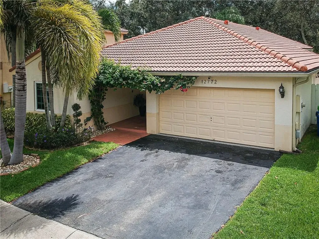 12772 NW 11th Court Sunrise FL 33323
