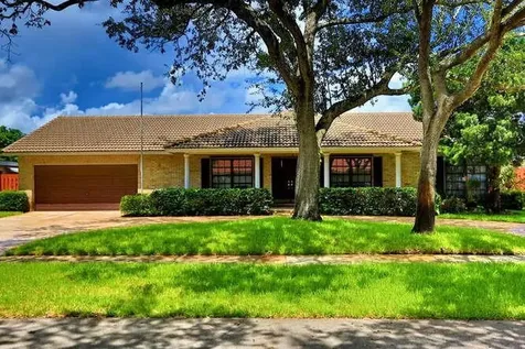 5161 SW 20th Street Plantation FL 33317