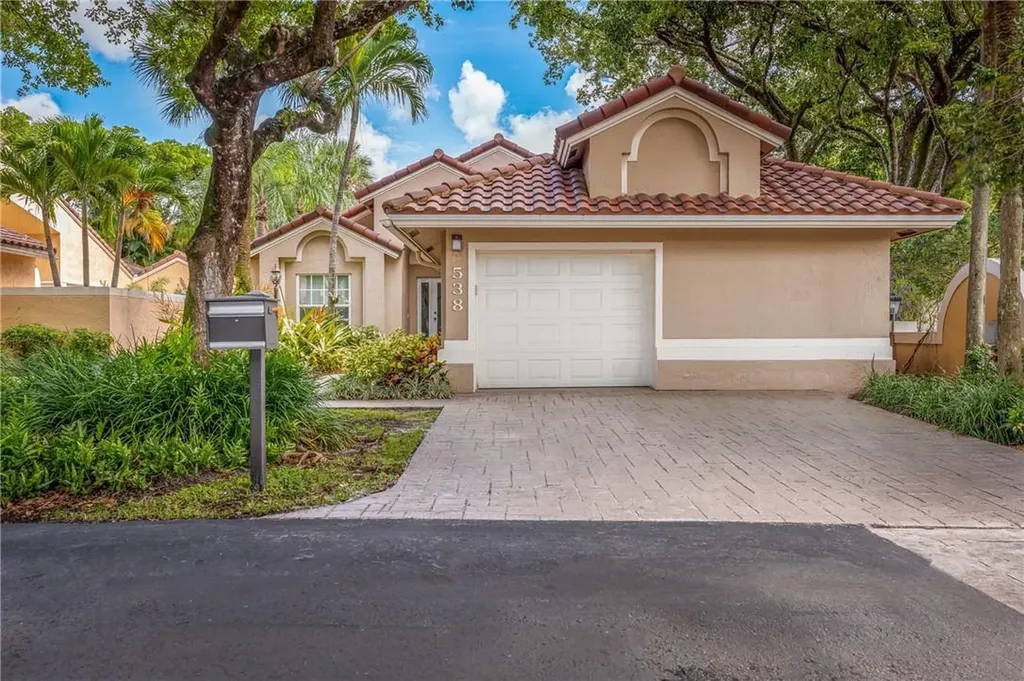 538 Misty Oaks Drive Pompano Beach FL 33069