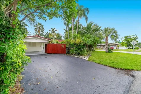 1798 NW 40th Street Oakland Park FL 33309