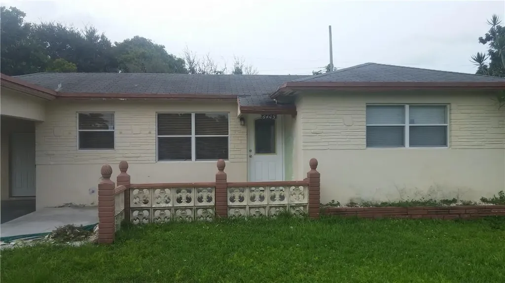 6409 Rodman Street Hollywood FL 33023