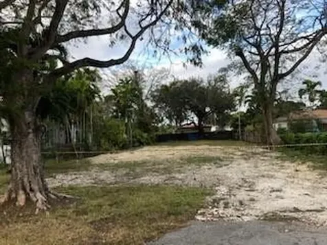 6355 SW 28th Street Miami FL 33155