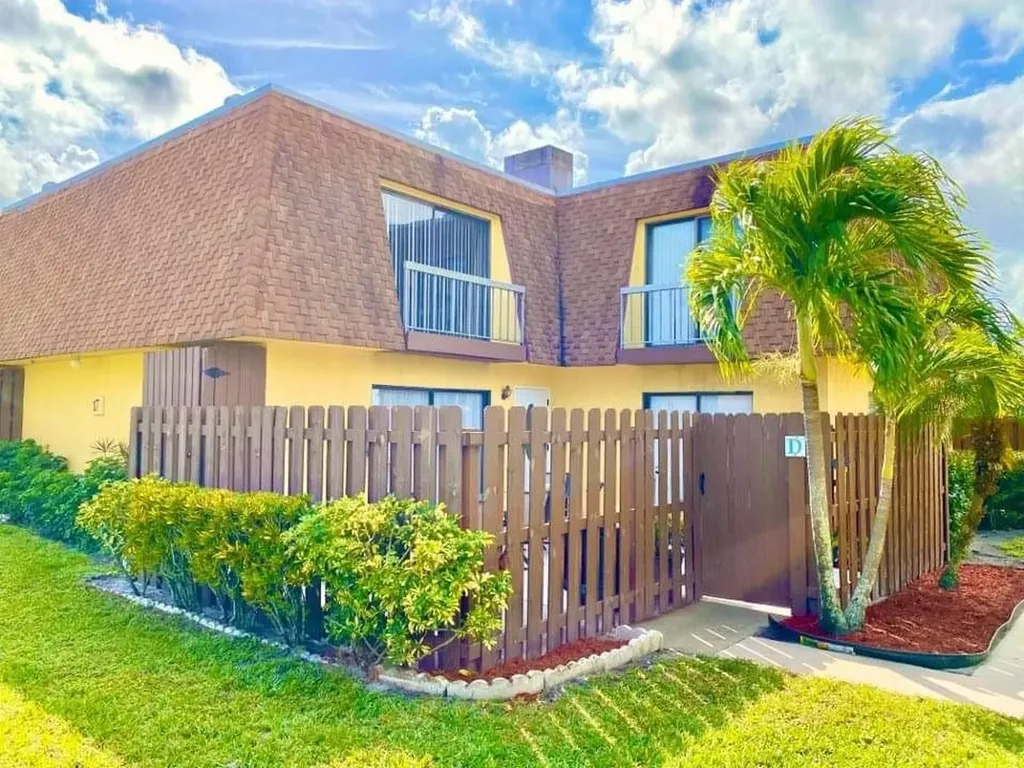 110 N Delaware Boulevard Jupiter FL 33458