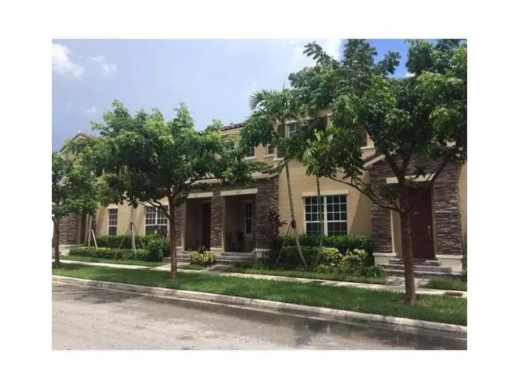 9217 SW 170th Place Miami FL 33196