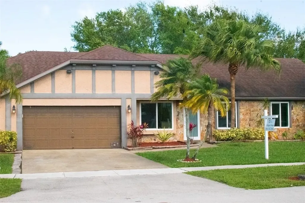 15935 W Wind Circle Sunrise FL 33326