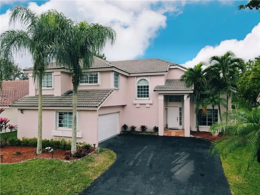 527 Water Point Weston FL 33326