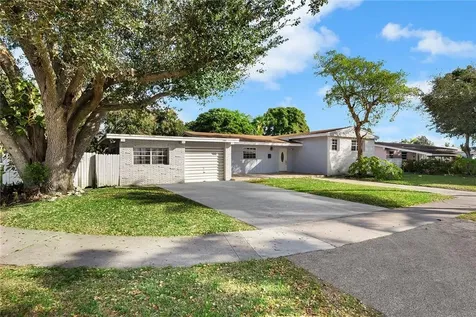 1005 NE 176th Street North Miami Beach FL 33162