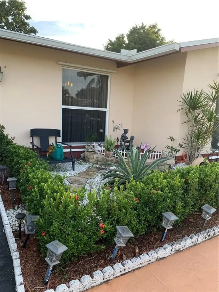 6230 SW 4th Street Margate FL 33068