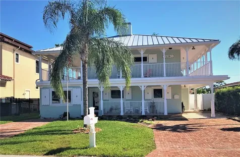 2290 SE 14th Street Pompano Beach FL 33062