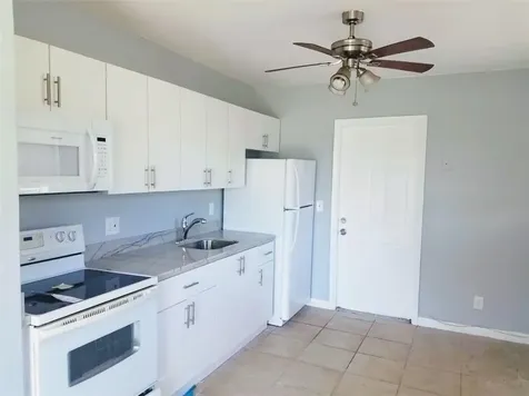 109 NW 3rd Avenue Hallandale Beach FL 33009