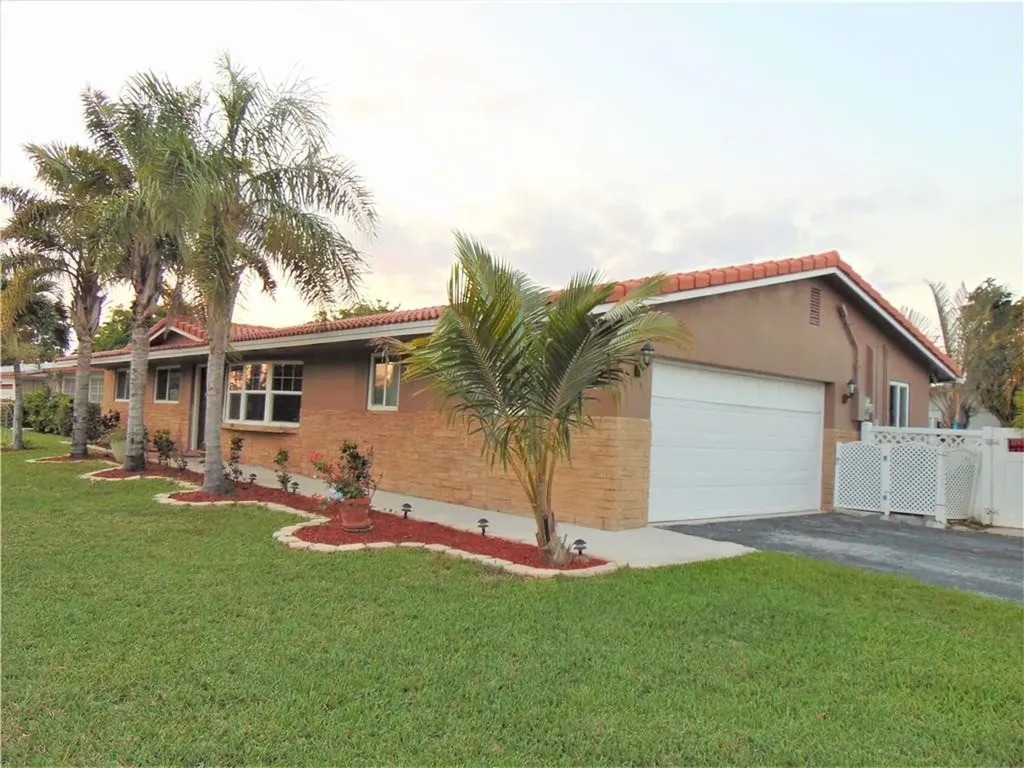 7601 NW 41st Street Coral Springs FL 33065