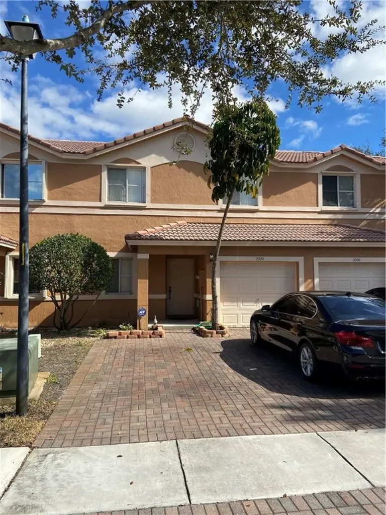 2020 NW 99th Way Sunrise FL 33322