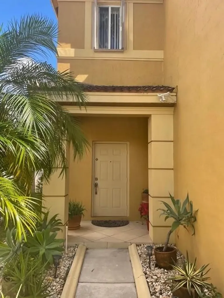 638 Conservation Drive Weston FL 33327