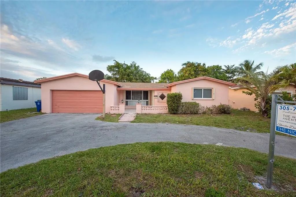 7765 Alhambra Boulevard Miramar FL 33023