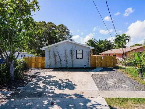 610 SE 2nd Avenue Delray Beach FL 33483