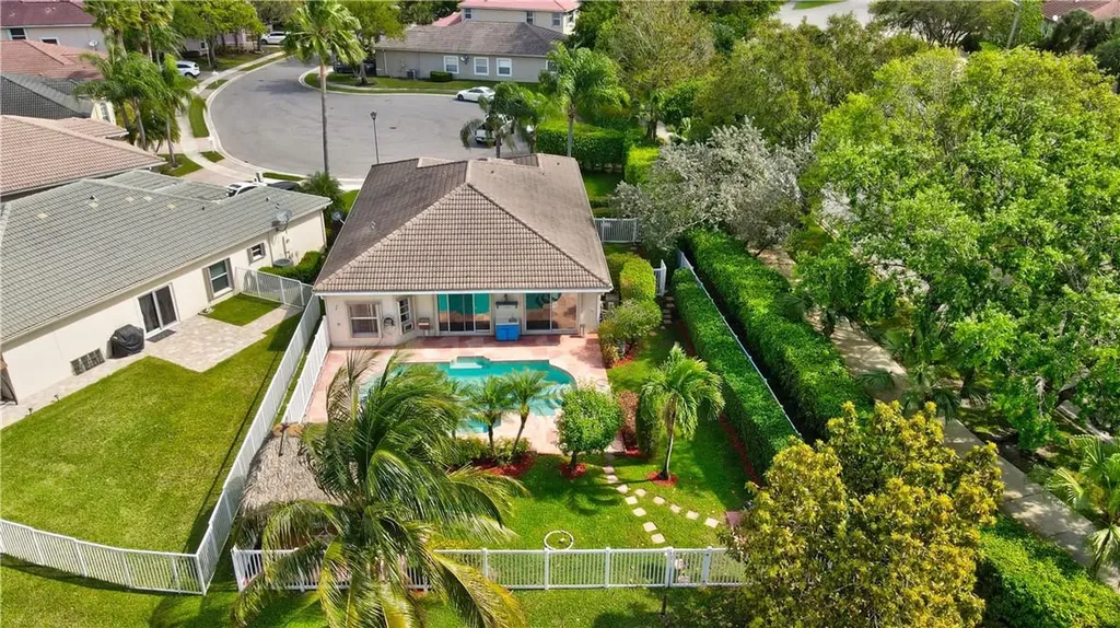 11767 NW 48th Street Coral Springs FL 33076
