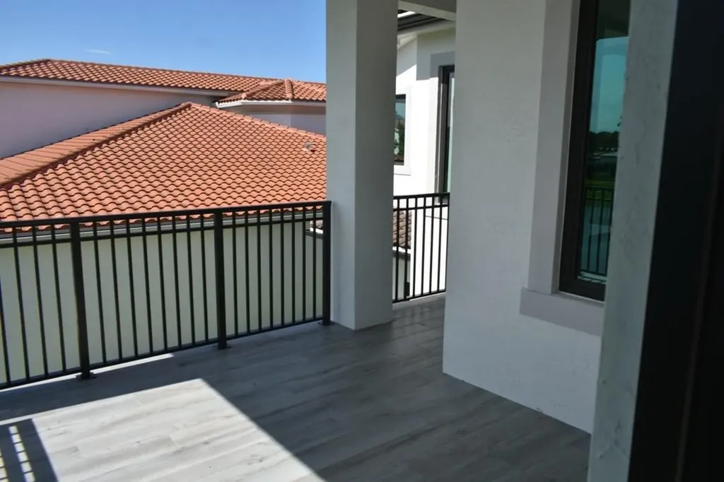 5716 Ashwood Circle Hollywood FL 33312