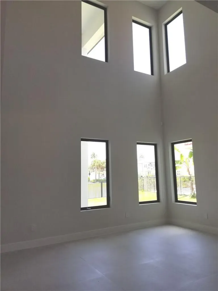 5716 Ashwood Circle Hollywood FL 33312