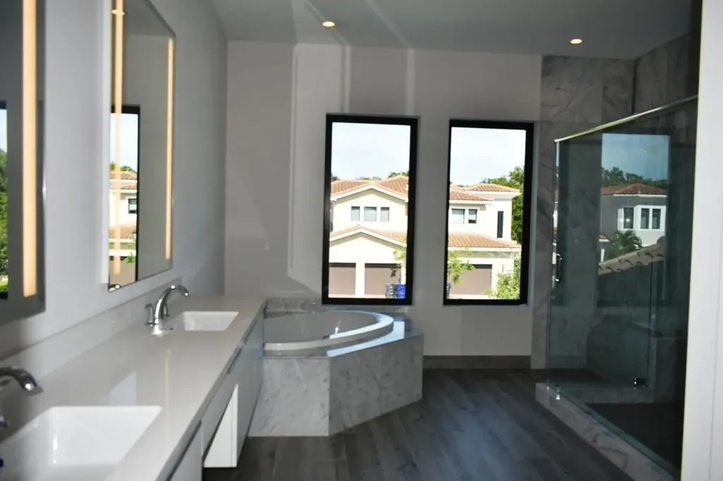 5716 Ashwood Circle Hollywood FL 33312