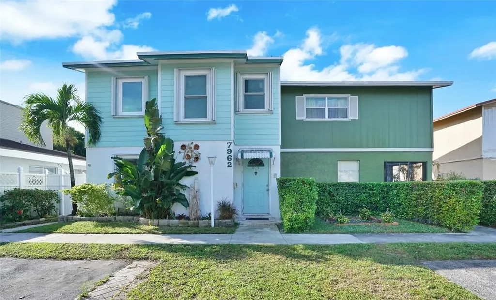 7962 SW 7th Court North Lauderdale FL 33068