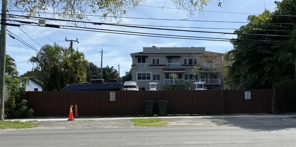 1236 SE 4th Avenue Fort Lauderdale FL 33316