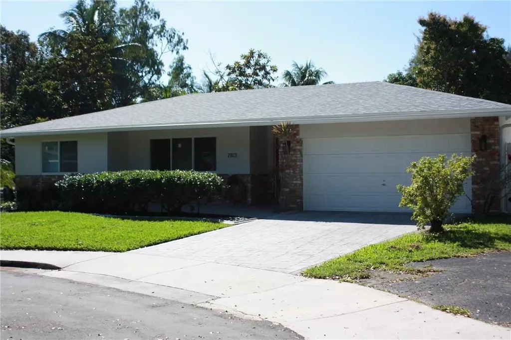 2813 SW 81st Terrace Davie FL 33328