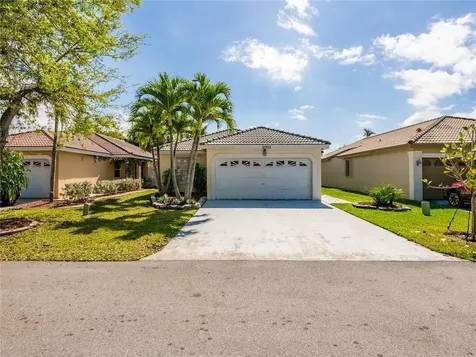 18352 NW 7th Street Pembroke Pines FL 33029
