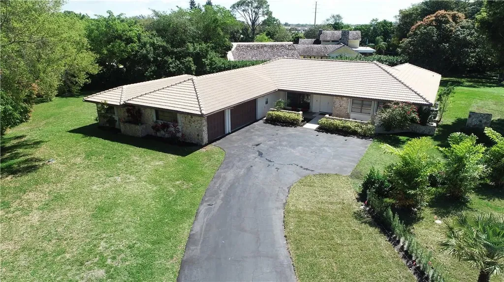 22790 Wilderness Way Boca Raton FL 33428
