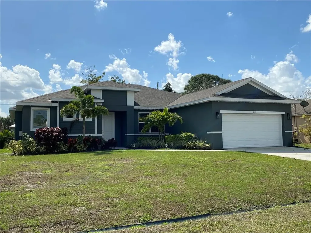 912 SW Haleyberry Avenue Port St Lucie FL 34953