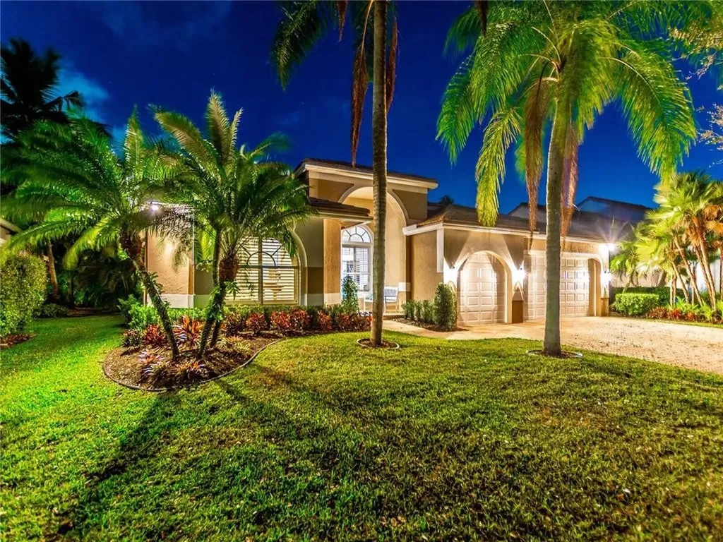 2623 Oakbrook Drive Weston FL 33332