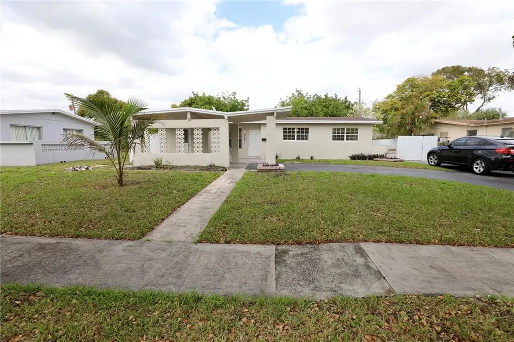 4721 NW 13th Street Lauderhill FL 33313