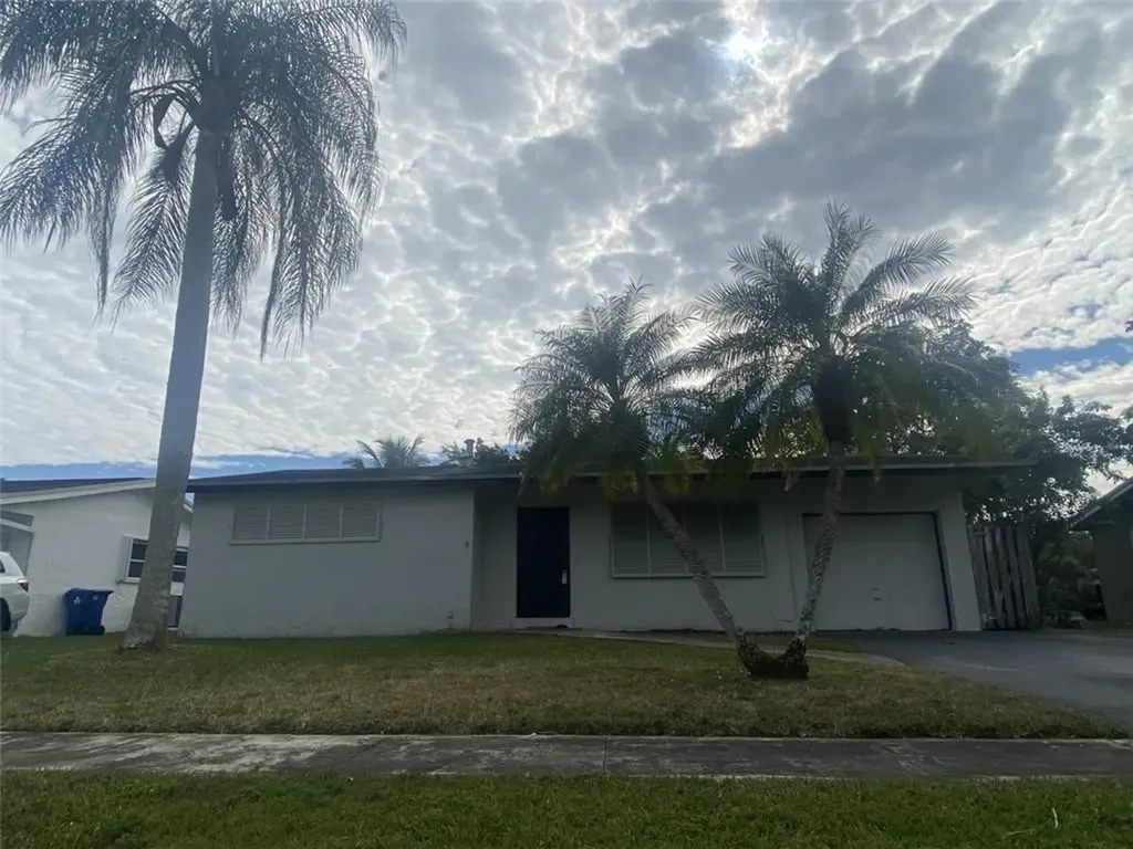 11470 NW 45th Place Sunrise FL 33323