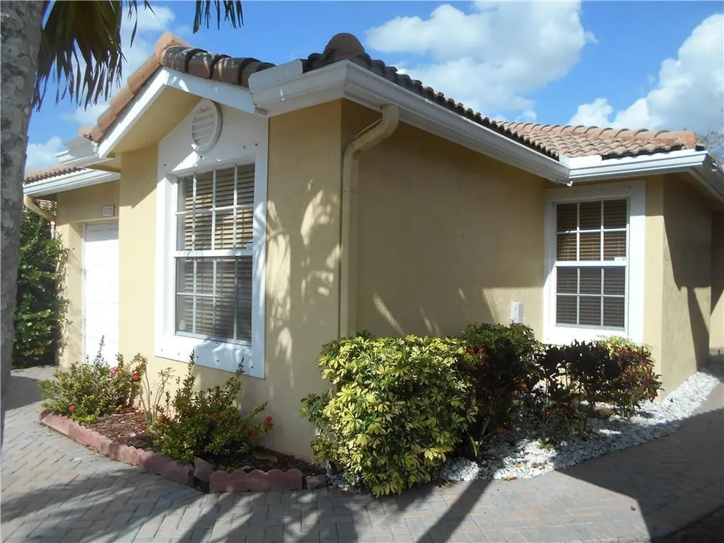 5498 NW 92nd Avenue Sunrise FL 33351